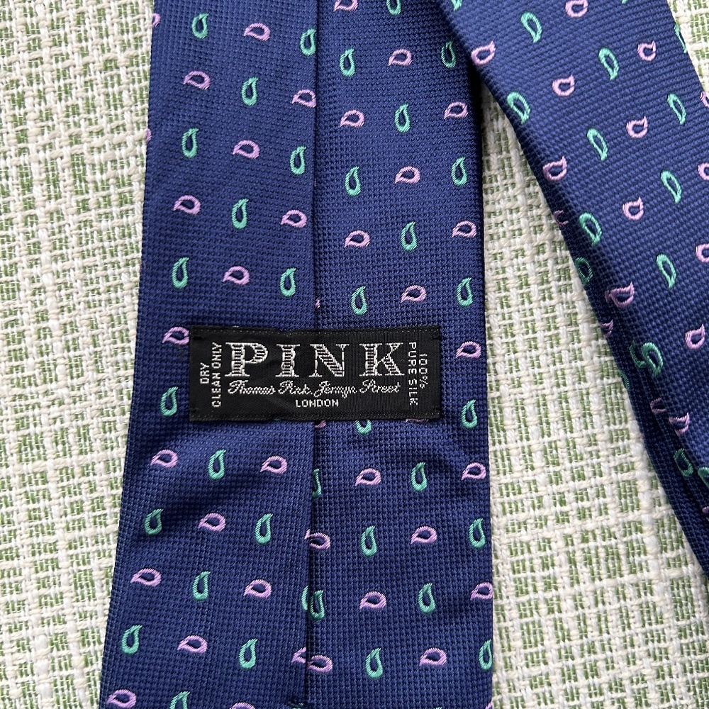 Thomas PINK Men’s Necktie 100% Silk Handmade in England